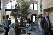 Enlarge photo 19