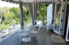 Enlarge photo 24