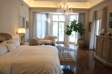 Enlarge photo 40