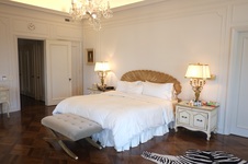 Enlarge photo 44