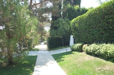 Enlarge photo 2