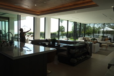 Enlarge photo 34