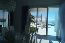 Enlarge photo 52