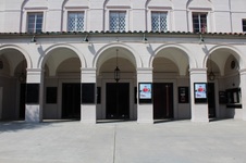 Enlarge photo 79