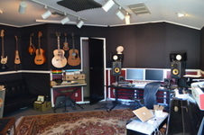 Enlarge photo 33