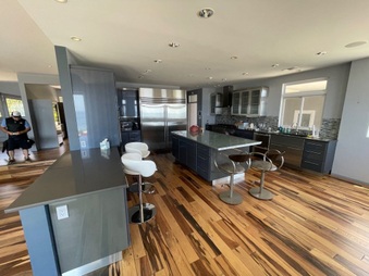 Enlarge photo 32