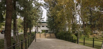 Enlarge photo 46
