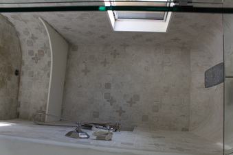 Enlarge photo 68