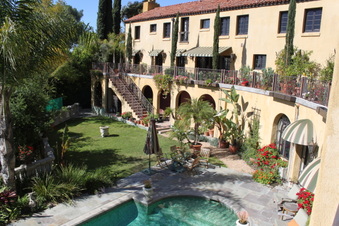 Enlarge photo 107