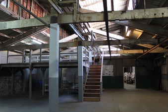Enlarge photo 115