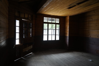 Enlarge photo 77
