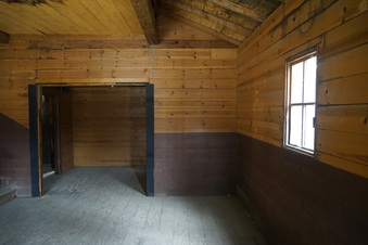 Enlarge photo 78