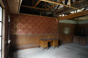 Enlarge photo 86