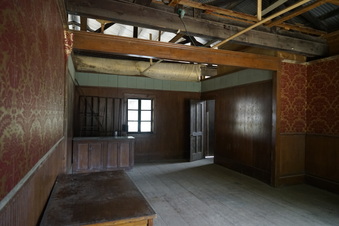 Enlarge photo 88