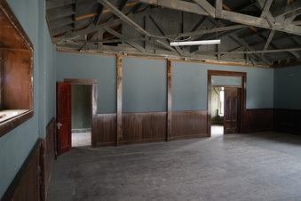 Enlarge photo 32