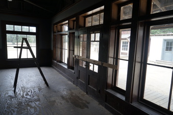 Enlarge photo 35