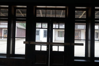 Enlarge photo 34