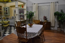 Enlarge photo 213
