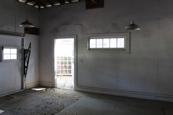 Enlarge photo 83