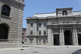 Enlarge photo 106