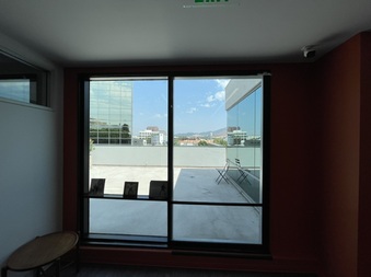 Enlarge photo 12