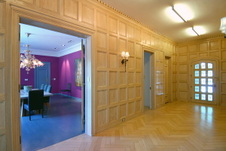 Enlarge photo 54