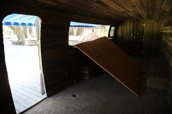 Enlarge photo 63