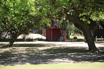 Enlarge photo 91