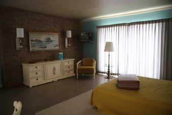 Enlarge photo 108