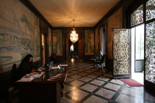 Enlarge photo 8