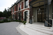 Enlarge photo 38