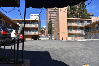Enlarge photo 14