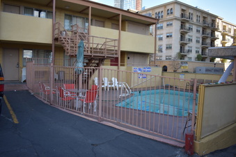 Enlarge photo 13