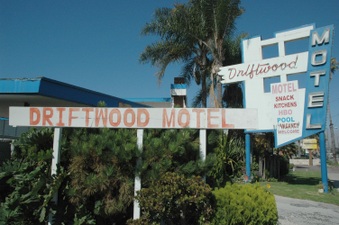 Driftwood Motel