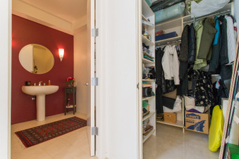 Enlarge photo 51