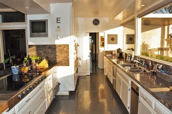 Enlarge photo 37