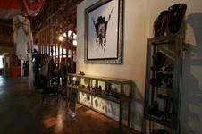 Enlarge photo 56
