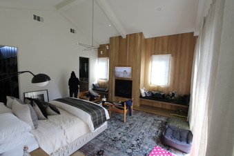 Enlarge photo 32