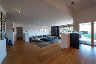 Enlarge photo 15