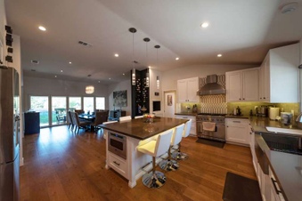 Enlarge photo 35