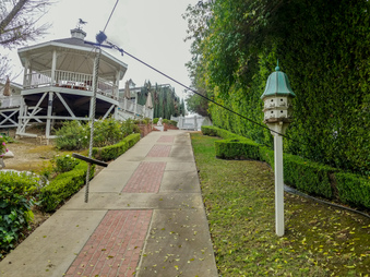 Enlarge photo 90
