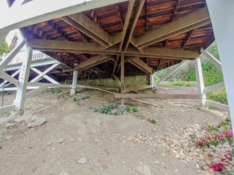 Enlarge photo 96