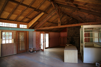 Enlarge photo 59