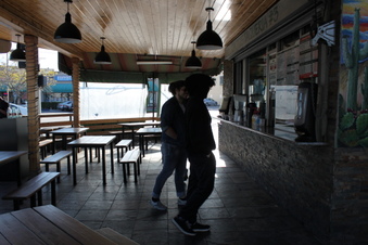 Enlarge photo 13