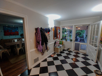 Enlarge photo 128
