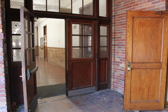 Enlarge photo 25
