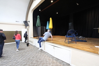 Enlarge photo 220