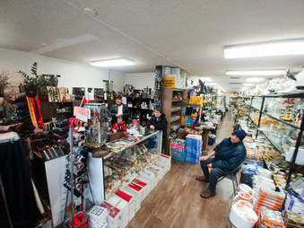 Women's Accessory Shop