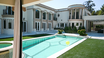 Enlarge photo 32