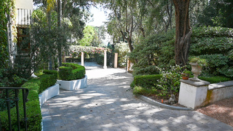Enlarge photo 8